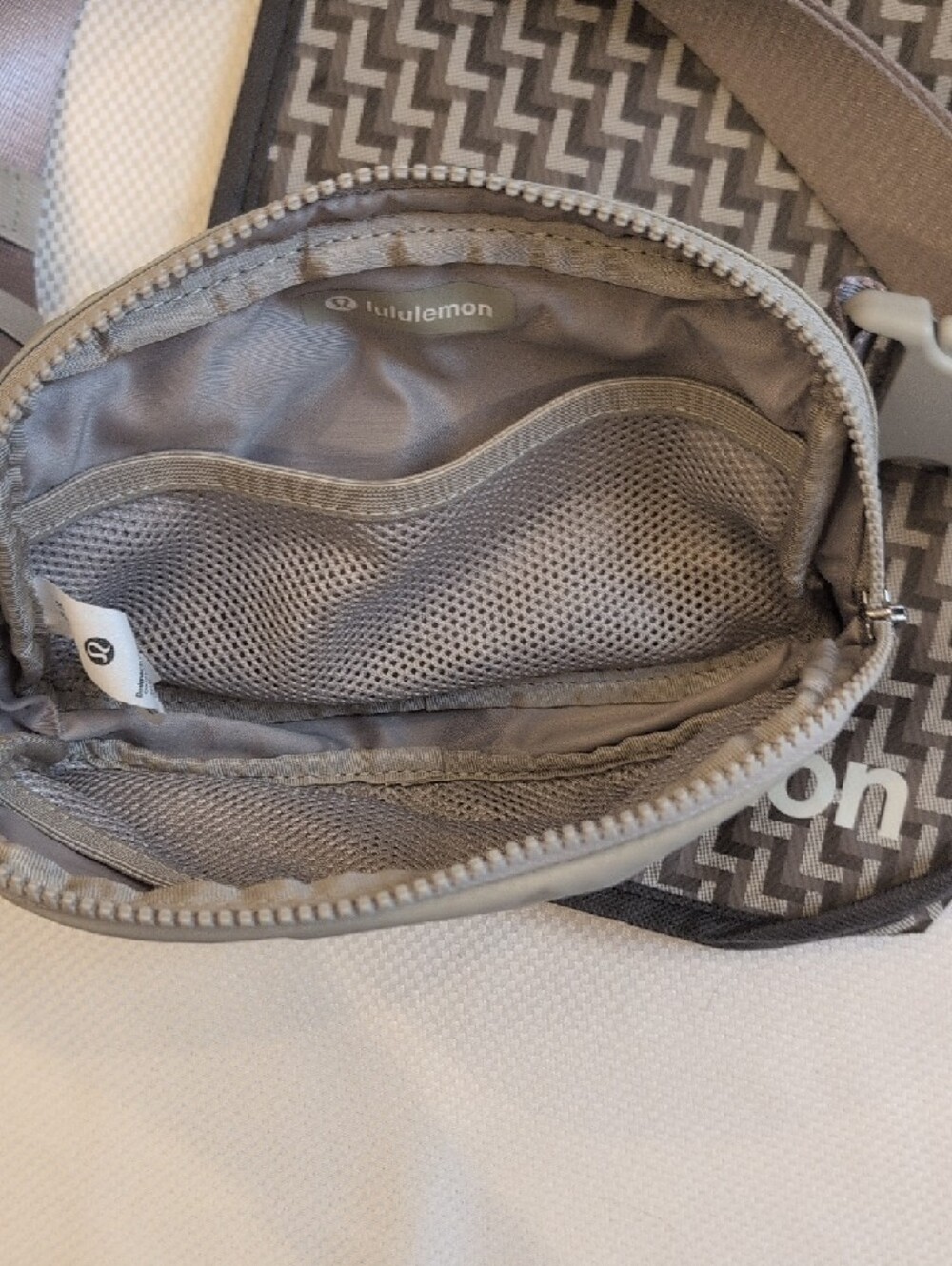 lululemon athletica Women's Light Sage Gray Belt Bag - Picture 6 of 7